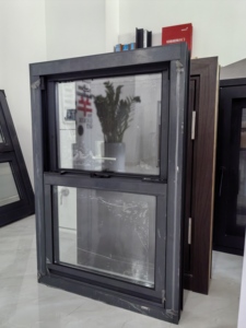 หน้าต่างบานเลื่อนคู่แบบกำหนดเองของ CHANGYI ทำจากอะลูมิเนียม  หน้าต่างบานเลื่อนเดี่ยวสำหรับบ้าน - Product Image 3