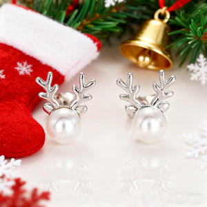 Pendientes de oro blanco E4322 con diseño de asta de ciervo y perlas de imitación para mujer, bonito regalo de joyería de moda - Product Image 1