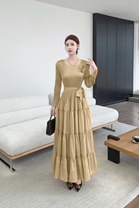 The Oversized Pleated Dress From Africa Is Suitable for Long and Elegant Dresses - Product Image 3