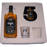 Emballage cadeau personnalisé de luxe en carton ondulé recyclable pour vin, Baijiu et whisky avec pelliculage mat et gaufrage