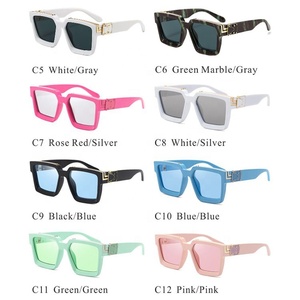 Gafas de Sol Personalizadas con Logotipo de Gato Gangster, Protección UV400, Modelo Millionaire, Negras Cuadradas, Blancas Carey, para Hombre y Mujer - Product Image 4