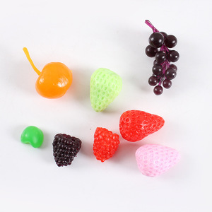 Mini cabochons en résine en forme <span class=keywords><strong>de</strong></span> fruits, <span class=keywords><strong>perles</strong></span> <span class=keywords><strong>de</strong></span> fruits artificiels assorties, cerises, fraises, oranges simulées pour la décoration artisanale DIY - Product Image 5