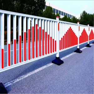 Odm Oem strade urbane isolamento in acciaio collisione barriera di traffico recinzione urbano municipale Guardrail Guard Rail per la sicurezza della carreggiata