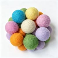 Créez votre propre balle en feutre de laine de couleur personnalisée, jouet rebondissant écologique en laine naturelle pour l'activité quotidienne des chats d'intérieur