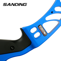 Riser de tir à l'arc métallique personnalisé 25 "droitier noir bleu ILF Recurve Bow Riser pour la compétition