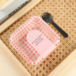 Đóng gói dễ thương hộp với nắp đậy rõ ràng vuông nhỏ Bento bánh bánh Hộp Tùy chỉnh nhựa thực phẩm vật nuôi dùng một lần bánh ly hình vuông - Product Image 4