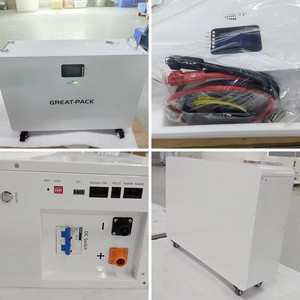 แบตเตอรี่แบบแยกส่วน 8000 รอบ 51.2V 314Ah แบบต่อพ่วงได้ พร้อมล้อและที่จับ รองรับการสื่อสารแบบ CAN สำหรับระบบไฮบริดกริดพลังงานแสงอาทิตย์ - Product Image 3