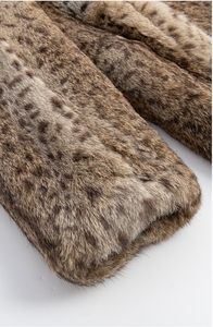 YR1278 Factory <span class=keywords><strong>Outlet</strong></span> Moda Abrigo de piel de conejo Abrigo de invierno de conejo con estampado de leopardo de dos tonos para mujer - Product Image 3