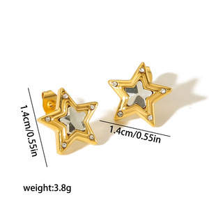 Pendientes de botón chapados en oro con circonita en forma de estrella y corazón para mujer, uso diario - Product Image 5