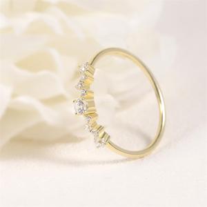 Anillo <span class=keywords><strong>de</strong></span> ajuste <span class=keywords><strong>de</strong></span> medio círculo <span class=keywords><strong>de</strong></span> <span class=keywords><strong>diamante</strong></span> cultivado en laboratorio pequeño, anillo femenino <span class=keywords><strong>de</strong></span> oro amarillo <span class=keywords><strong>de</strong></span> <span class=keywords><strong>14</strong></span> K Au585, anillo <span class=keywords><strong>de</strong></span> <span class=keywords><strong>diamante</strong></span> <span class=keywords><strong>de</strong></span> <span class=keywords><strong>14</strong></span> quilates para regalo diario <span class=keywords><strong>de</strong></span> boda - Product Image 4