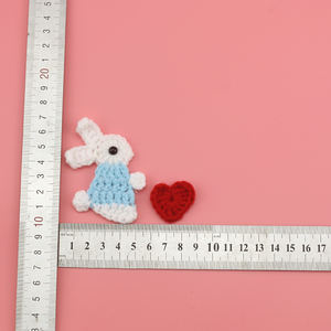 Adorable conejito de ganchillo conejito con amor corazón niño Ropa Accesorios ganchillo parches de animales - Product Image 2