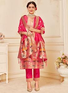 Calidad de exportación de lujo diseñador Paithani vestido de las mujeres Salwar traje disponible en el precio al por mayor de La India - Product Image 3