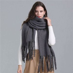 Écharpe élégante en acrylique pour l'hiver, châle pashmina, foulard uni de luxe pour femmes, en cachemire - Product Image 4