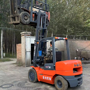 Montacargas Diésel HeLi FD30 de 3t de Segunda Mano, Mástil de Tres Etapas, Longitud de Horquilla de 3254 mm, Gran Oferta, Excelente Estado de Funcionamiento, Precio Económico - Product Image 1