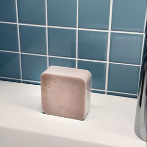 Barra Limpiadora Facial Coreana Suave, Fórmula Vegana con Minerales de la Tierra para Mujeres, Limpieza Diaria para una Piel Sensible - Product Image 1