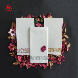 Offre Spéciale Haute Qualité Airlaid L'<span class=keywords><strong>origami</strong></span> <span class=keywords><strong>Serviette</strong></span> Hôtel Papier <span class=keywords><strong>de</strong></span> Soie - Product Image 1
