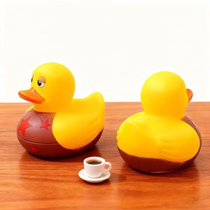 Jouets de bain pour bébé en forme de canard en caoutchouc personnalisés avec impression promotionnelle sur le thème du rugby, jouets de bain uniques pour enfants avec des motifs amusants - Product Image 4