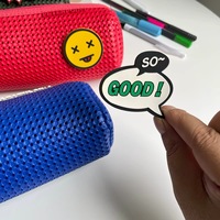 Trousse à crayons en EVA ajourée, sac à stylos à badges de dessin animé DIY, pochette de rangement de papeterie lavable et résistante à la saleté, logo personnalisé pour enfants