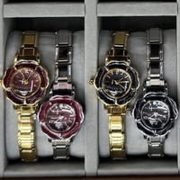 Orologio al Quarzo con Ghiera Floreale Argentata, Bracciale Modulare con Charm Italiano per Donna, Quadrante Sunray in Acciaio Inossidabile, Collegamenti Fai-da-te