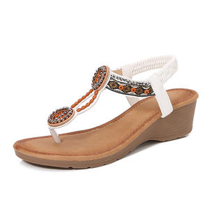 Sandalias de cuña para mujer, estilo bohemio, decoradas con diamantes de imitación, suela gruesa, punta abierta, transpirables, para playa, en colores albaricoque, blanco y negro - Product Image 2