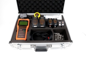 HLS OEM Handgehaltener Klemm-LCD-Ultraschall-Durchflussmesser aus Aluminiumlegierung für Schmiermittel, Kraftstoff, Hydrauliköl mit CE-Zulassung und +/-1% Genauigkeit - Product Image 4
