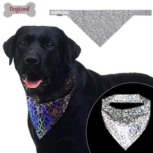 Pañuelo reflectante con estampado personalizado para perro y mascota, bufanda de verano estilo INS, accesorio de seguridad de poliéster para Halloween y Navidad - Product Image 1