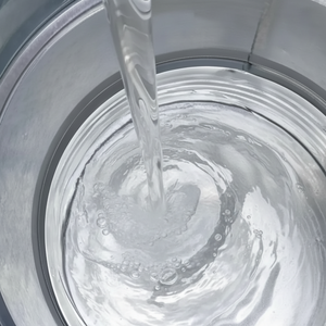 Escualano de Grado Cosmético a Base de Plantas para Productos para el Cuidado del Cabello Infantil y Cosméticos de Alta Gama, Escualano Vegetal en Stock CAS 111-01-3 - Product Image 1