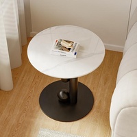 Table Basse Compacte à Plateau en Pierre Crème, Piétement en Acier Inoxydable. Mobilier de Salon au Design Moderne.
