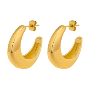 Boucles d'oreilles en acier inoxydable simple en gros, clous d'oreilles en forme de C, bijoux - Product Image 6