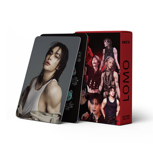 55 unids/set Kpop StrayKids Sexy músculo fotos tarjeta Hyunjin Felix <span class=keywords><strong>Bangchan</strong></span> Lee Know World Tour alta calidad Lomo tarjetas Fans regalos - Product Image 3