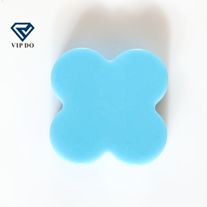 Venta popular Turquesa sintética Trébol de cuatro hojas 6*6*2mm-14*14*2mm Piedra turquesa sintética azul - Product Image 5