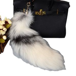 Mode belle conception en gros queue de renard naturel/fée véritable queue de fourrure de renard porte-clés - Product Image 1