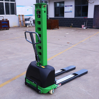 Novità 2024 Stoccatore Autocaricante Portatile Semi-Elettrico con Batteria al Litio Sollevatore per Pallet Autoelevante