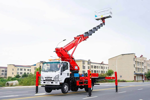 ISUZU 30m Aerial Work Platform Truck Right Hand Drive Reliable Engine 4x4 Bucket Lift Vehicle for Southeast Asia - Product Image 3