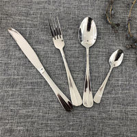 Ensemble de couverts modernes et uniques en acier inoxydable poli miroir, fourchettes, cuillères, couteaux, couverts dorés