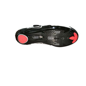 <span class=keywords><strong>Scarpe</strong></span> da <span class=keywords><strong>Ciclismo</strong></span> Professionali Personalizzate all'Ingrosso, Traspiranti in Rete di Alta Qualità per Bici da Montagna e da Corsa - Product Image 4