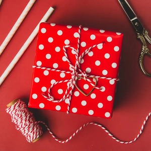 Custom Eco-Friendly Recyclable <b>Red</b> Polka Dot Coated <b>Paper</b> Roll Double-Sided Waterproof Art <b>Paper</b> for Gift Craft Packaging - Product Image 3