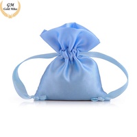 Sac à poussière personnalisé avec logo sac cadeau de voyage en tissu satiné portable avec cordon de serrage sacs à poussière promotionnels sérigraphie pour vêtements