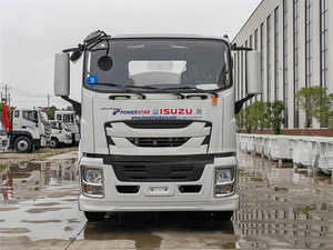 Camion Cisterna ISUZU Giapponese, Personalizzabile con Serbatoio in Acciaio Inox da 10.000 Litri - Product Image 2