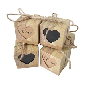 Décorations de mariage fête faveurs grain de bois creux en forme de coeur papier kraft boîte à bonbons Bonbonnière coffrets cadeaux nuptiale baby shower - Product Image 1