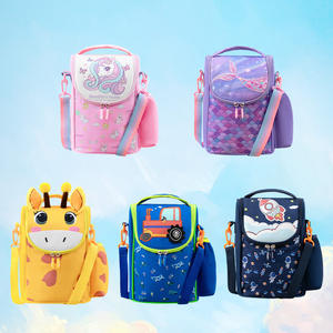 Sac à déjeuner isotherme pour enfants, motif licorne de dessin animé, imperméable, en polyester, pour l'école primaire, vente en gros - Product Image 1