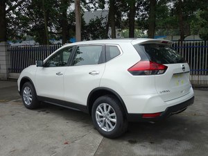 Nissan X-Trail 2017, Haute Qualité, Faible Kilométrage, SUV 5 Places, Disponible en Stock, Vente à <span class=keywords><strong>Prix</strong></span> Spécial - Product Image 4