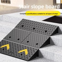 Tapis de seuil, rampe de passage, traversin de trottoir, rehausseur d'escalier, caoutchouc, bosse ralentissante, solide
