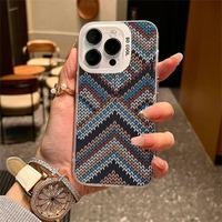 Funda para Teléfono con Diseño Único y Vibrante, Compatible con 17 Pro Max, 16/15/14, Electrochapada, Antihuellas, con Patrón de Diamante Totem
