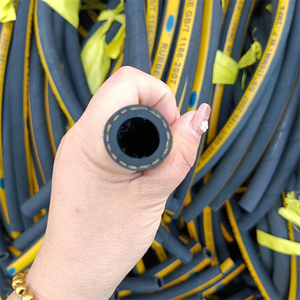 Tuyau en caoutchouc noir Offre Spéciale <span class=keywords><strong>Flexible</strong></span> Textile tressé industriel eau gazole tuyau coupe personnalisée service <span class=keywords><strong>de</strong></span> traitement - Product Image 1