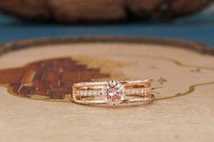 Anillo Redondo Elegante para el Dedo Anímero con Engaste Abierto, Anillo de Diamantes Hecho a Mano, Joyería Brillante con Diseño Atemporal - Product Image 2