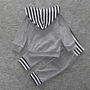 Conjunto Deportivo para Niño de 3 Años, 2017, de la Tienda de Ropa Alibaba - Product Image 4