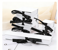 Vente directe usine – Boîte cadeau de rangement pour bijoux à rabat, multi-tailles, carrée/rectangulaire, avec ruban et finition bronzée, pour boucles d'oreilles – Vente en gros