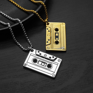 Collier <span class=keywords><strong>Cassette</strong></span> Vintage Étanche en Acier Inoxydable Plaqué Or 18 carats, Pendentif Musical, Bijoux de Mode Raffinés pour Hommes, Vente en Gros - Product Image 1