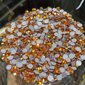 ขายตรงจากโรงงาน คุณภาพสูง มากกว่า 300 สี คริสตัลแก้วแบบติดร้อน 12 เหลี่ยม และ 16 เหลี่ยม  แบบหลังแบน - Product Image 3